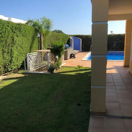 Vila Carisa Villa *